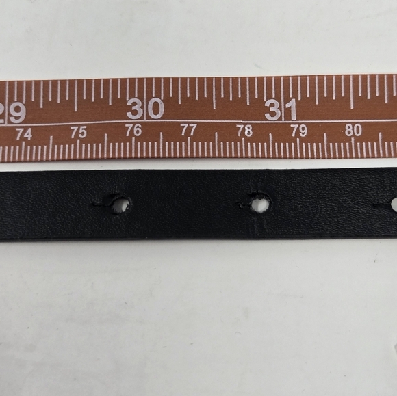 H&M BLACK SKINNY FAUX LEATHET BOW FRONT BELT ONE PRONG CLOSURE WOMEN OS - Picture 11 of 12